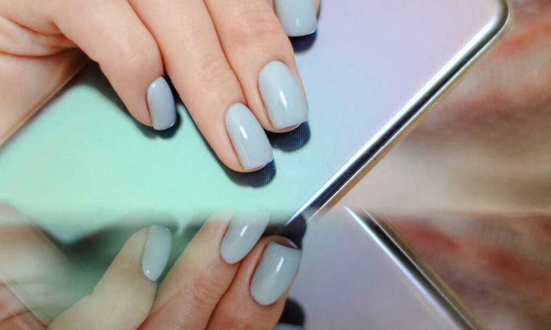light blue nails
