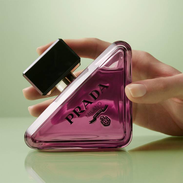 prada-sweet-chemistry-perfume