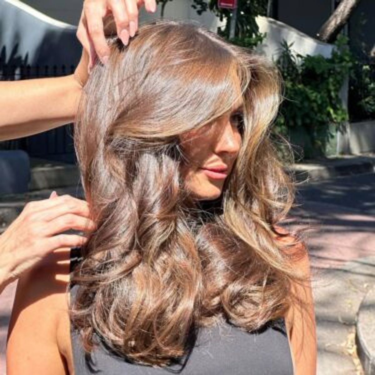 Voluminous layers and chestnut brunette hair