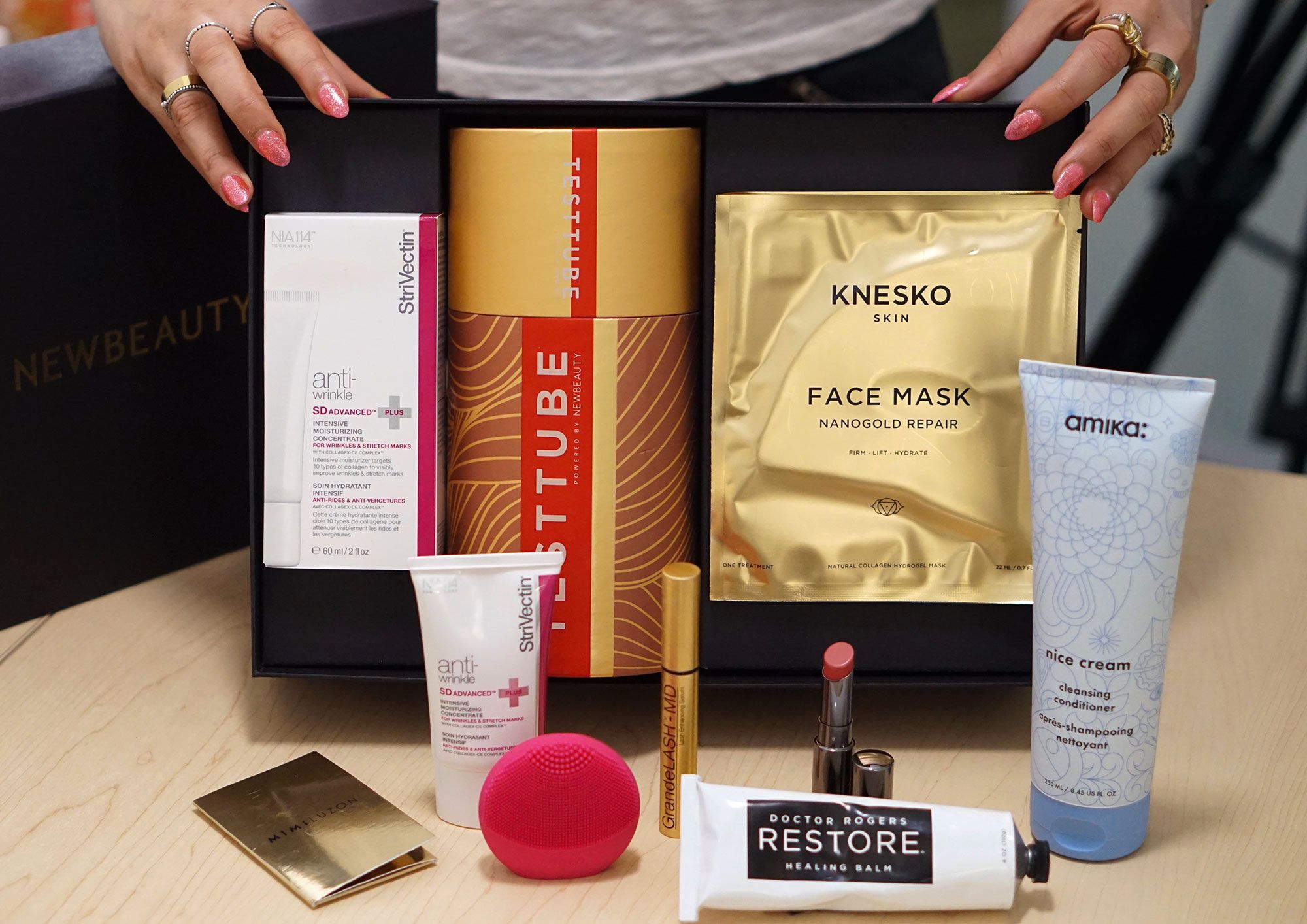 newbeauty Testtube Gold Tube Foreo Strivectin