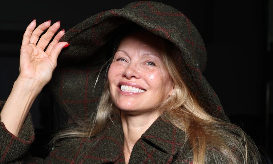 Pamela Anderson Smashbox Cosmetics