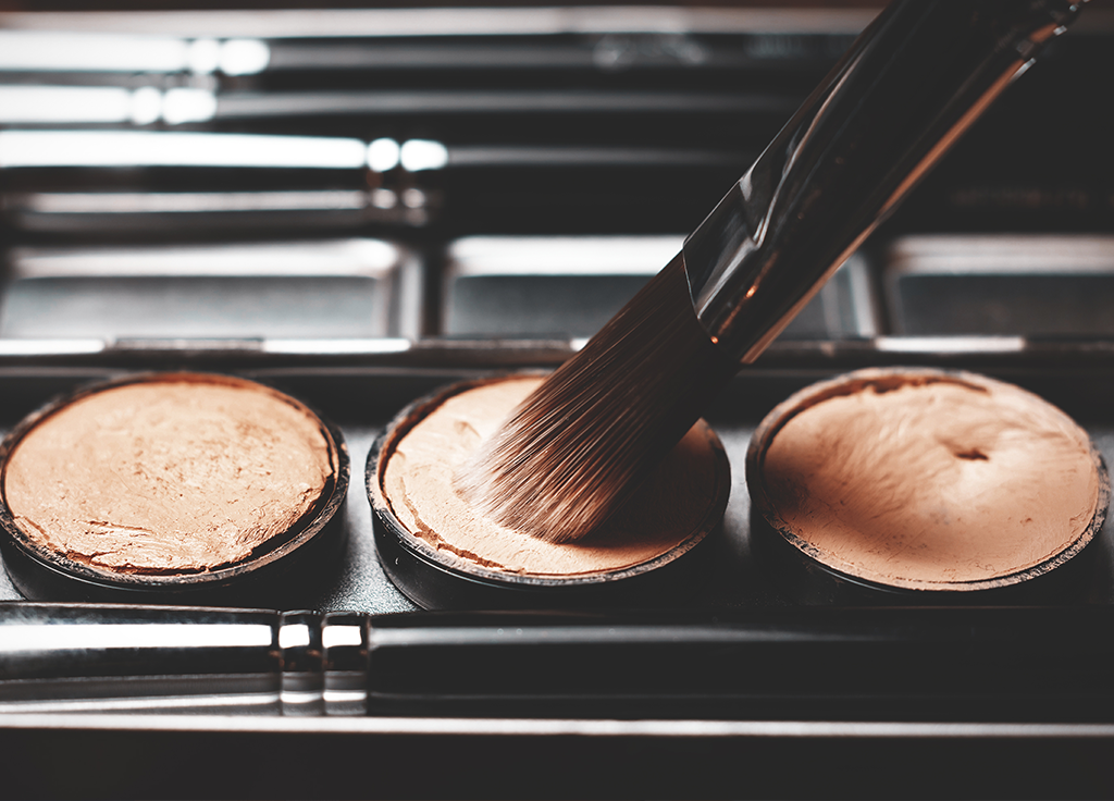 The 3 Best Concealers for Mature Skin, According to the Experts