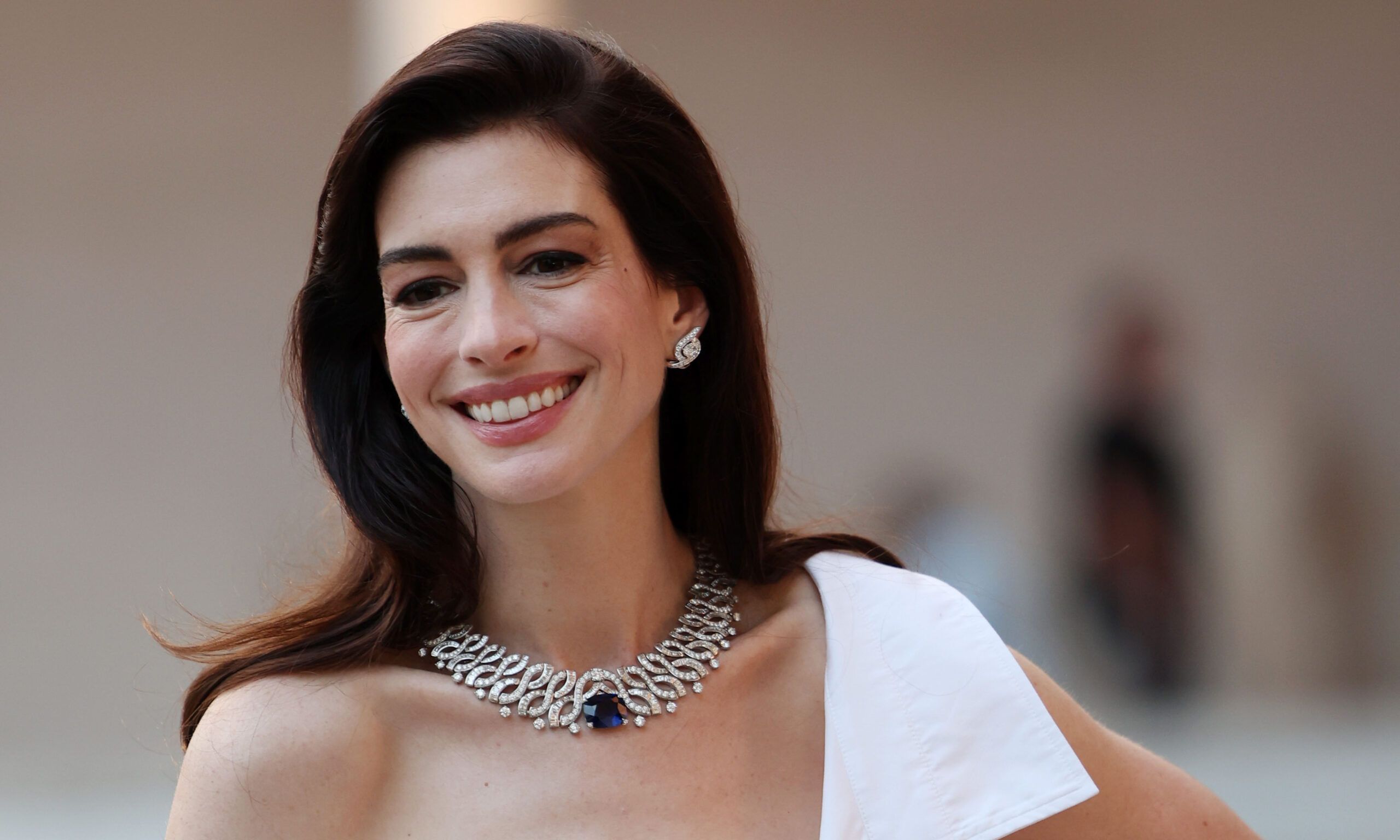 Anne Hathaway attends the Bulgari Aeterna High Jewelry Brand Event at Altare Della Patria on May 20, 2024 in Rome, Italy.