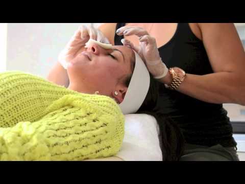 Dr. Russak: Dermaplaning Facial – The Ultimate Exfoliating Treatment