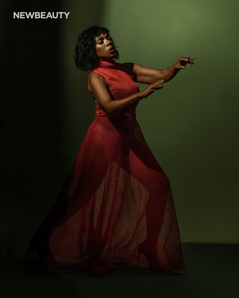 Sheryl Lee Ralph red dress