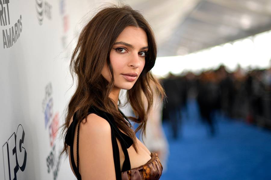 emrata short hair