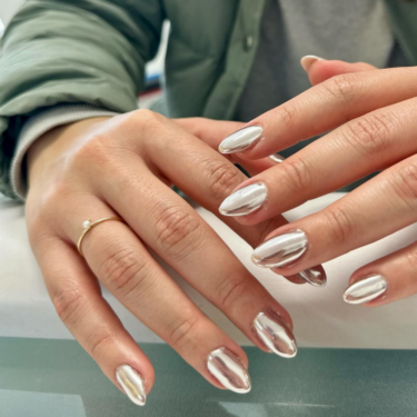 mirror chrome nails @polished_pretty_by_tanika