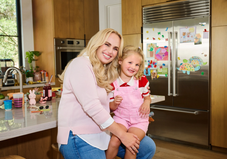 Rebel Wilson and her daughter Royce star together in Noom's new "Lose for Keeps" campaign.