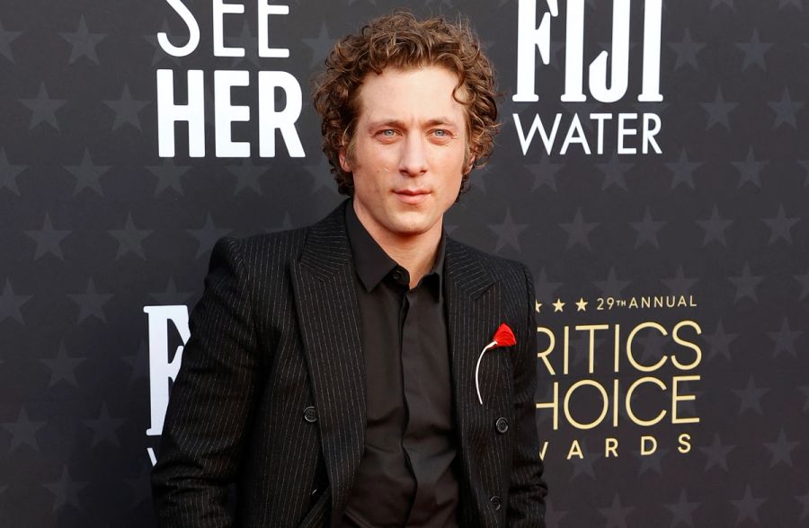 jeremy allen white