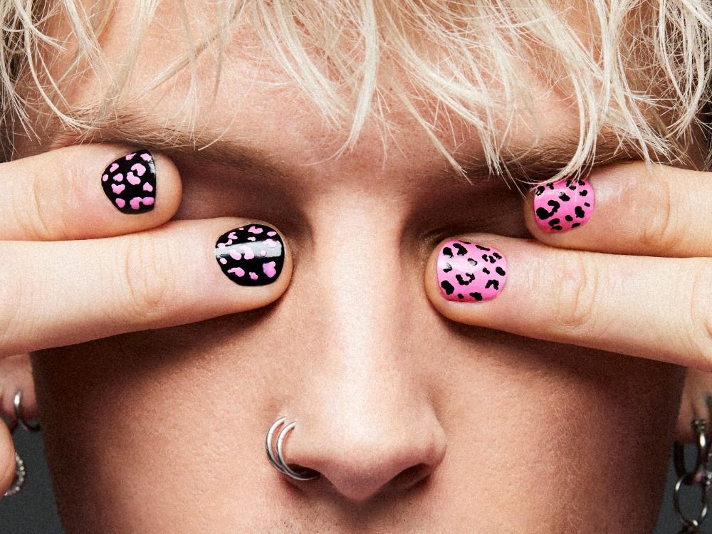 Machine Gun Kelly nails