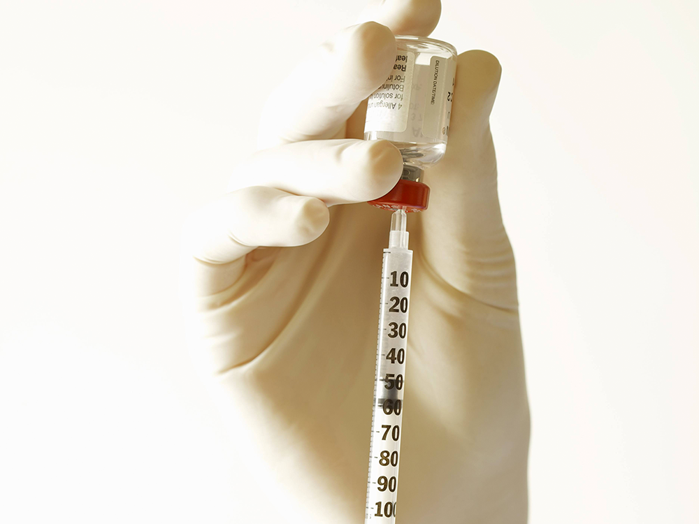 Top Doctors Debunk Misleading Information Linking the COVID Vaccine to Herpes