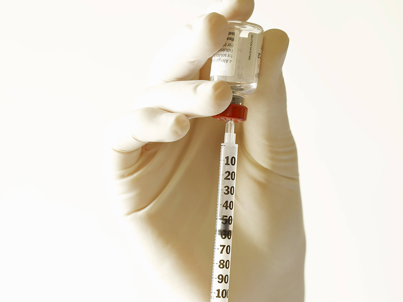 Top Doctors Debunk Misleading Information Linking the COVID Vaccine to Herpes