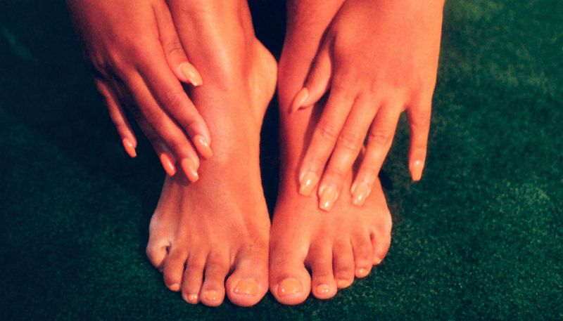 gel pedicure