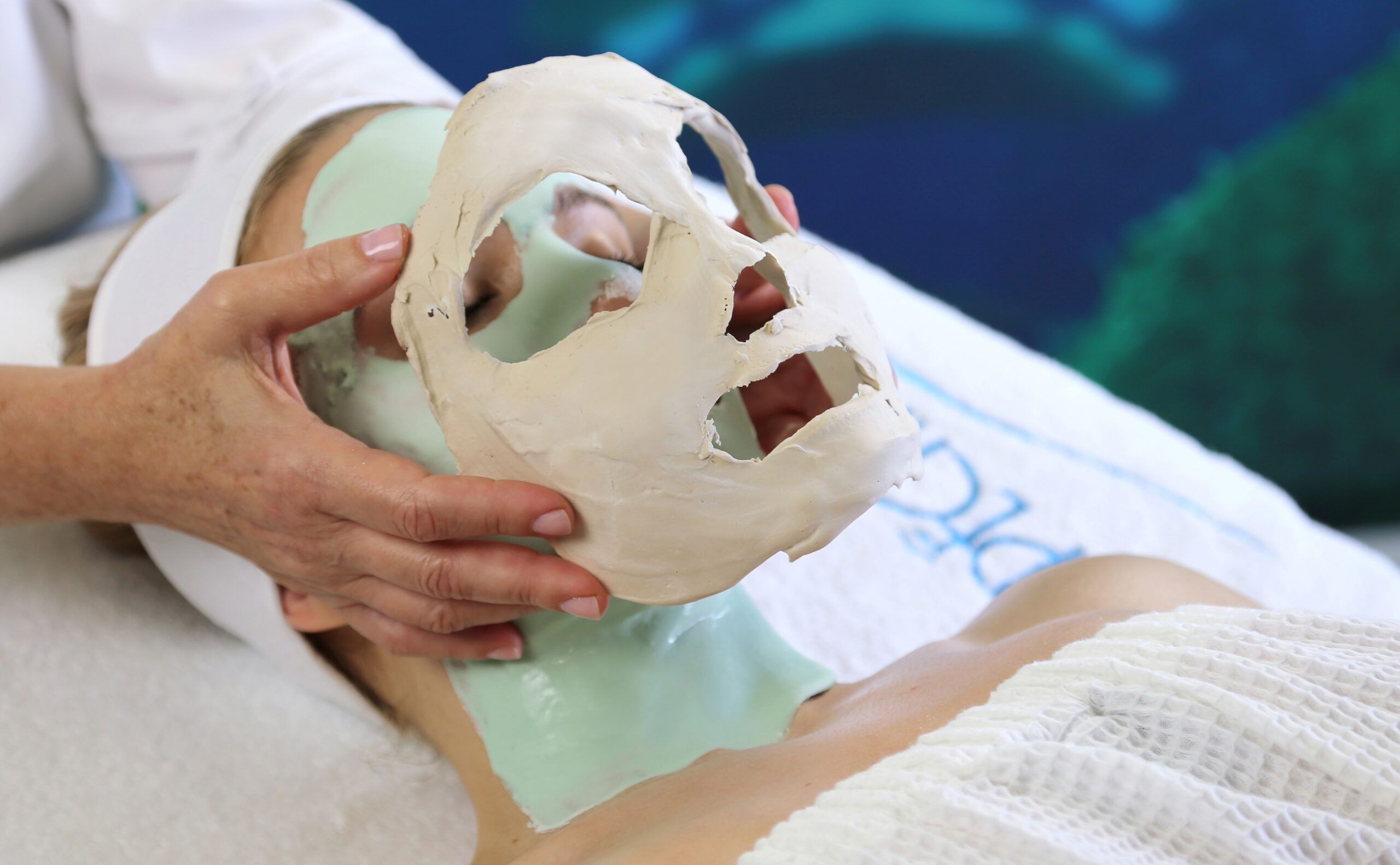 Fueled By Family, Education and Seaweed, Repêchage® Is Unlike Any Other Spa Brand