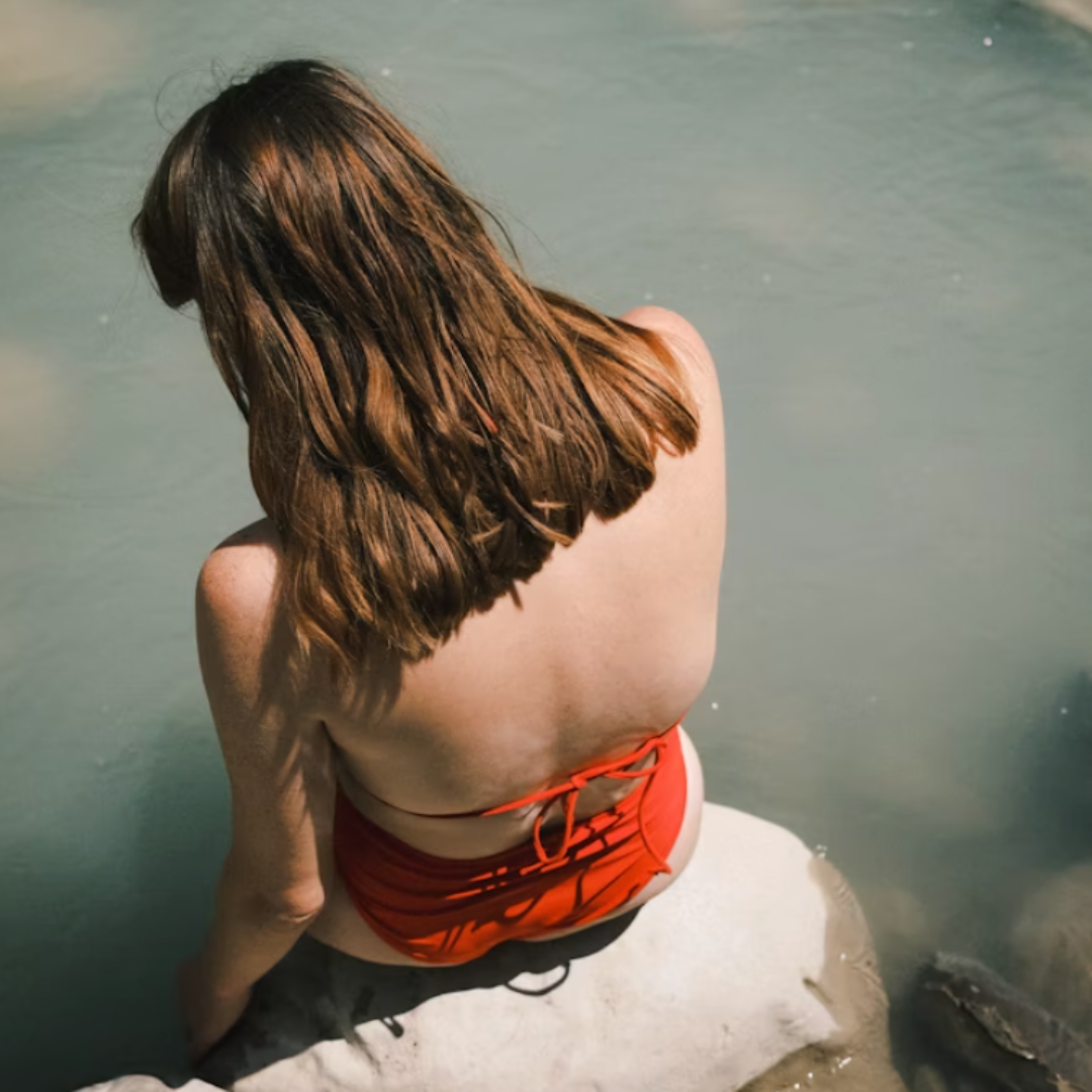 Warm Tobacco Hair Gives Your Brunette Color a Sun-Kissed Upgrade