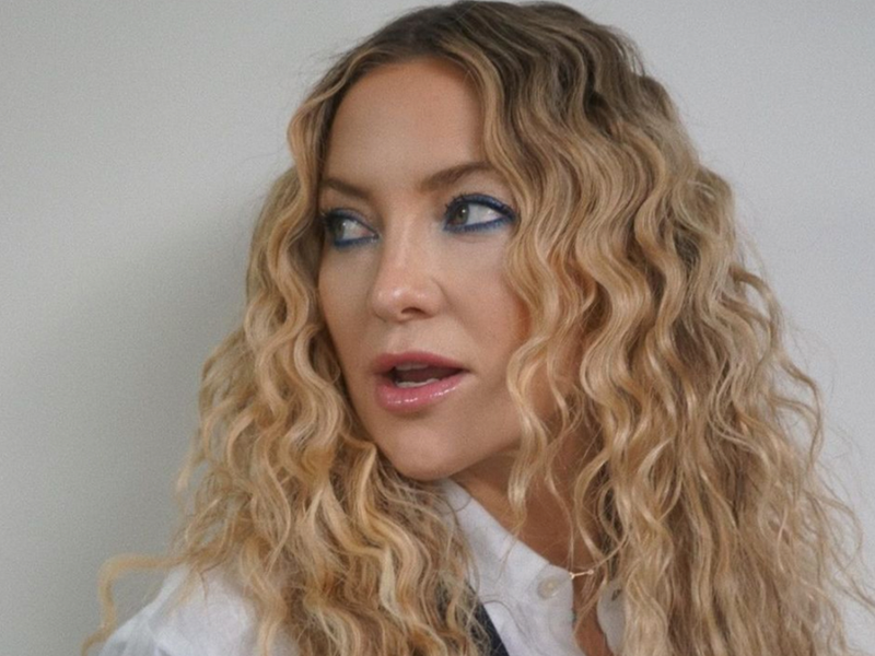 Kate Hudson Shares Her De-Bloating Morning Drink