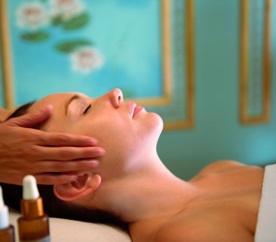 Multitasking Manicure