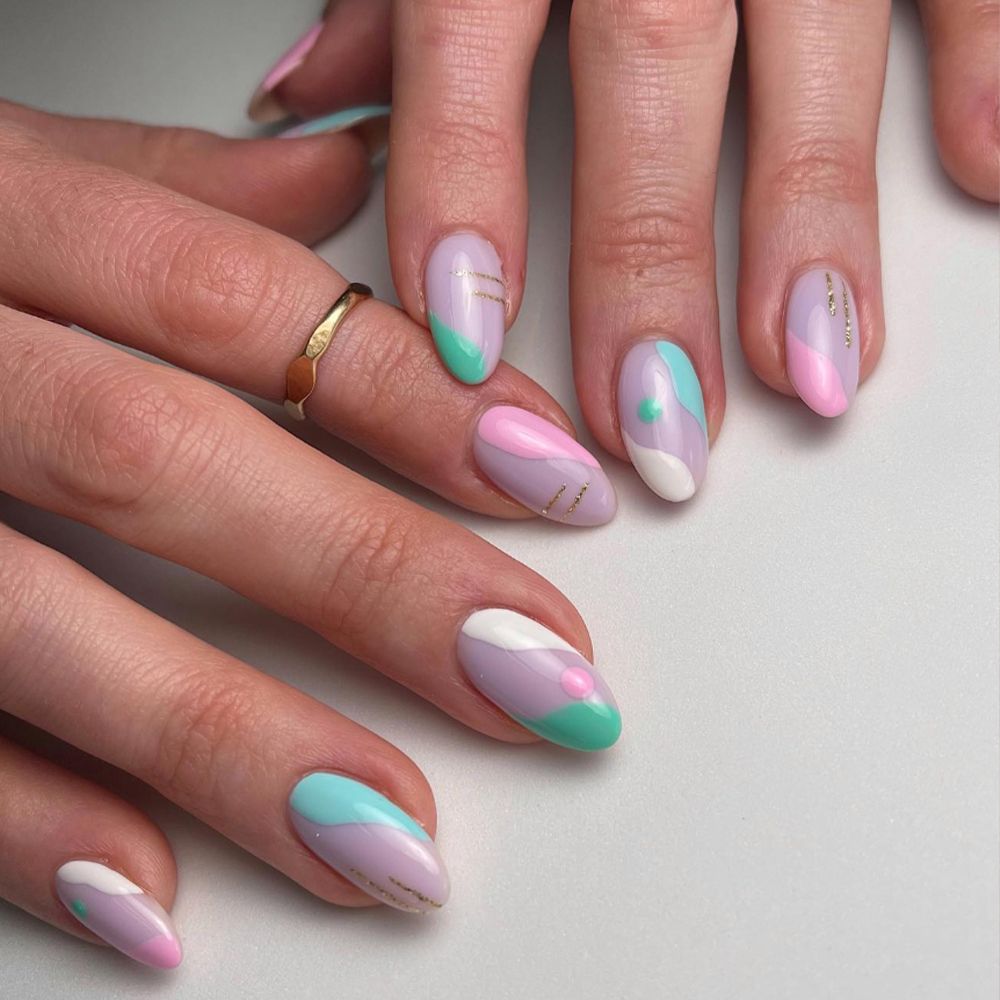 Abstract pastel nails