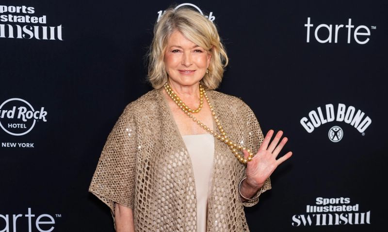 martha stewart on red carpet