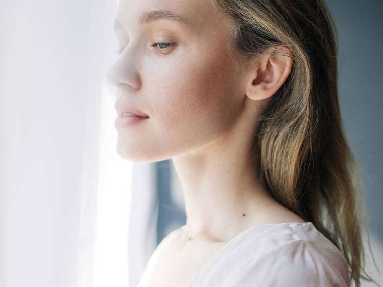 Highlight the high points of the face