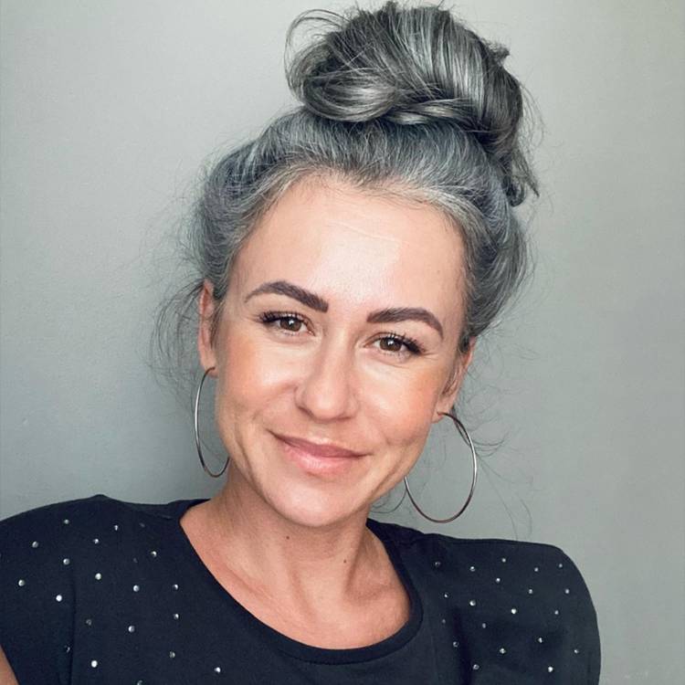 Messy bun