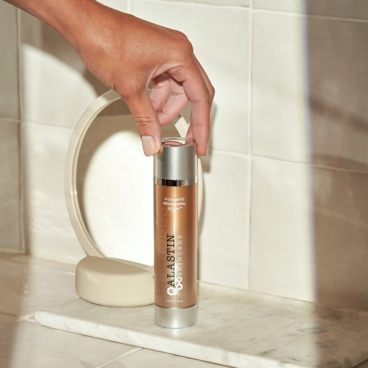 alastin a-luminate serum