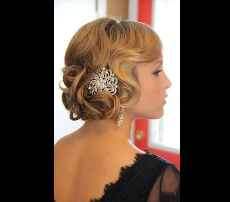 Sleek Waves With A Touch of Sparkle