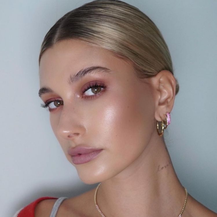 Katie Jane Hughes (@katiejanehughes)