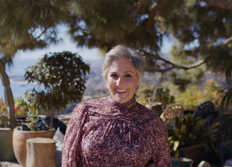 Ricki Lake Opens Up About Her Stunning Hair Transformation and How Sex Is the Best Anti-Ager