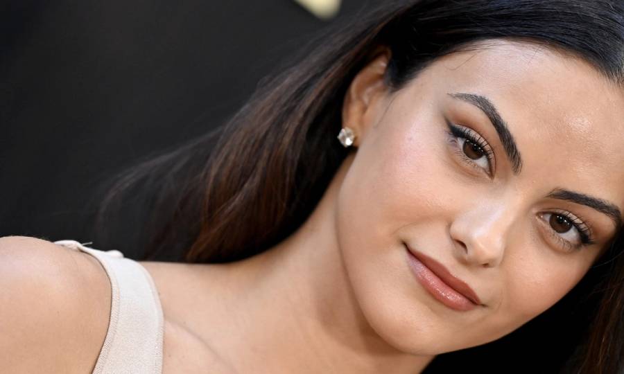 Camila Mendes
