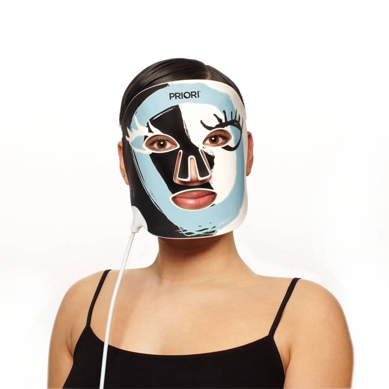 This Wrinkle-Fighting LED Mask Is the First of Its Kind