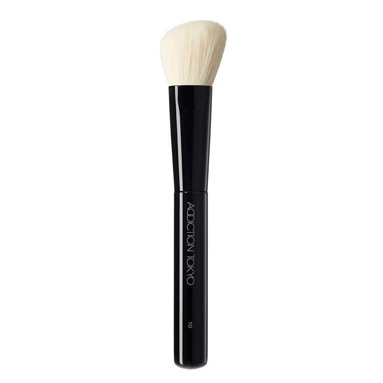 ADDICTION TOKYO Blush Brush 10 ($52)