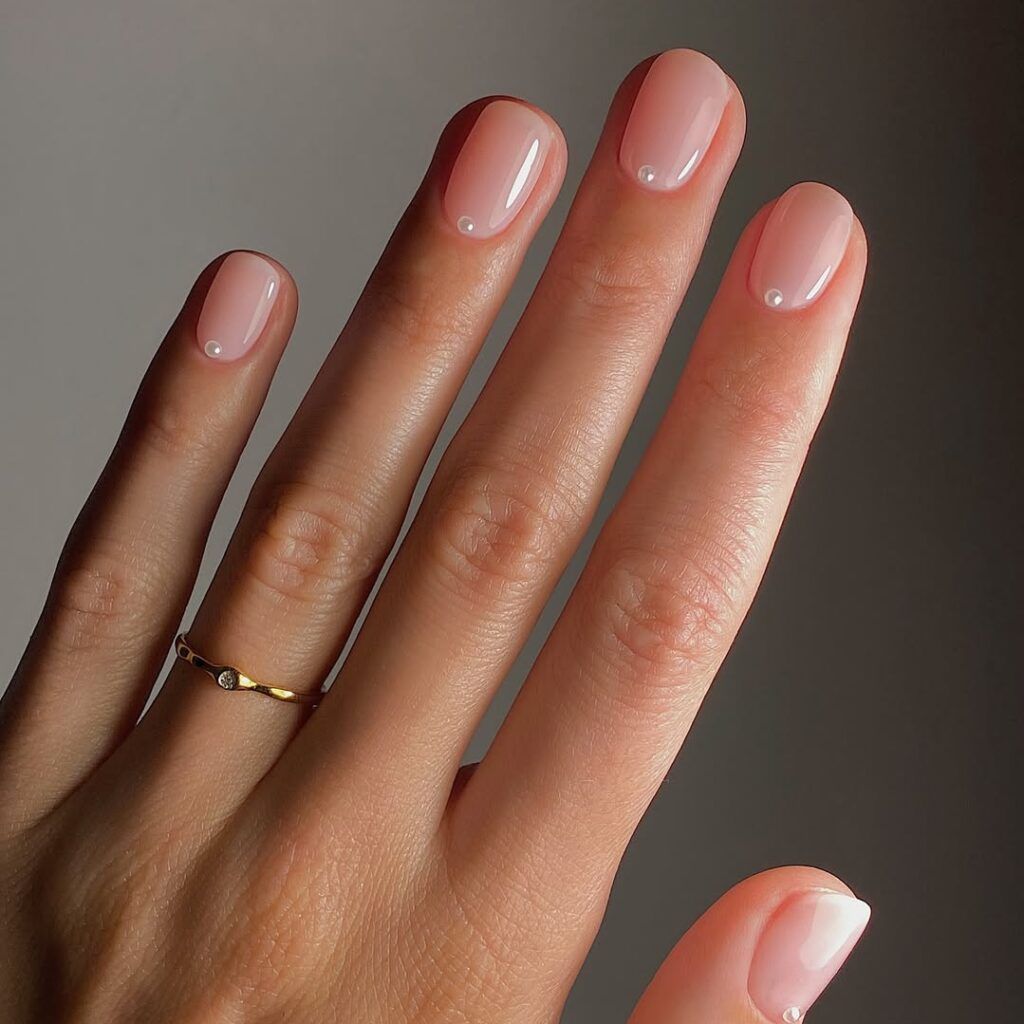 Short nails with clean and natural nail polish