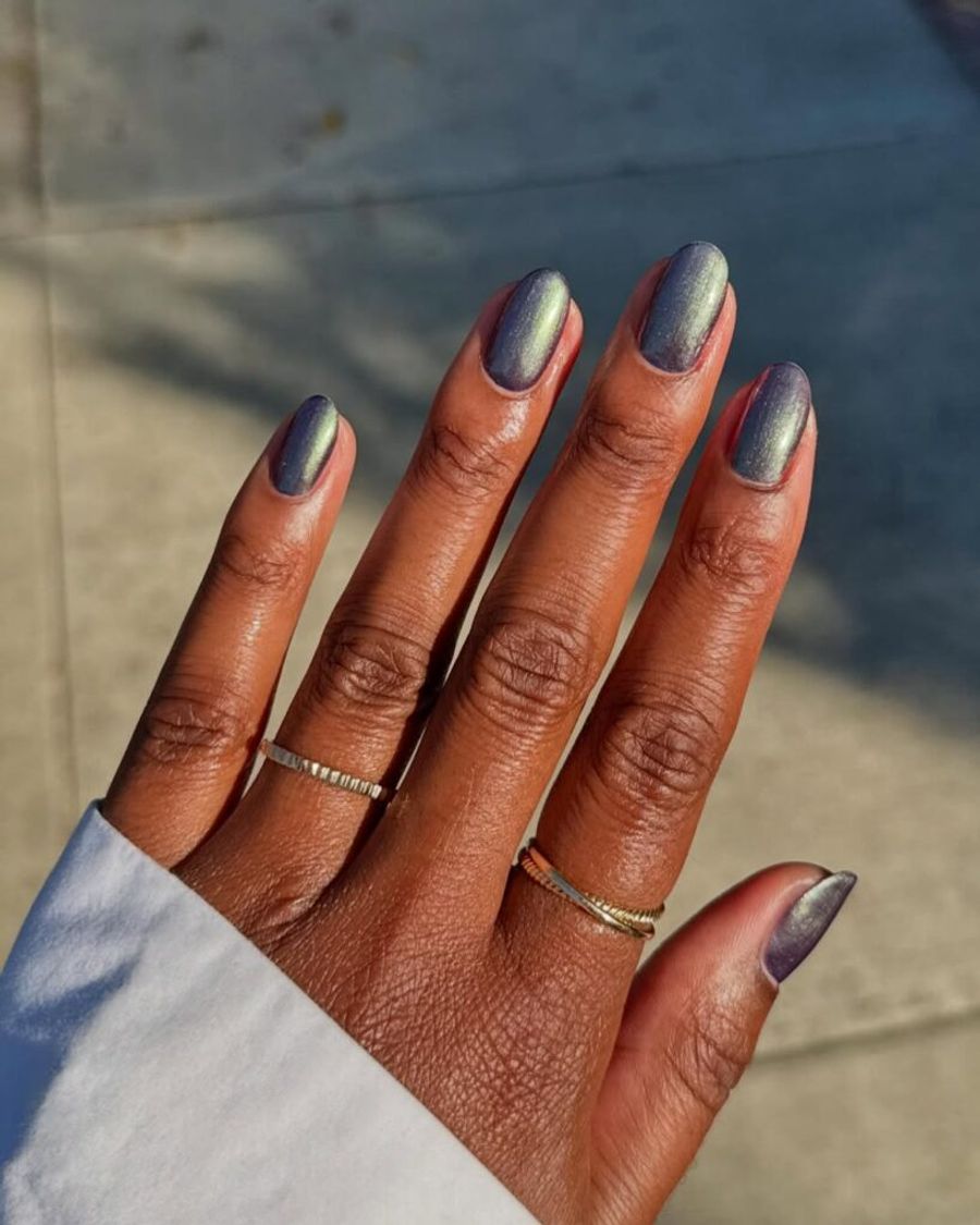 Dolphin skin nail trend