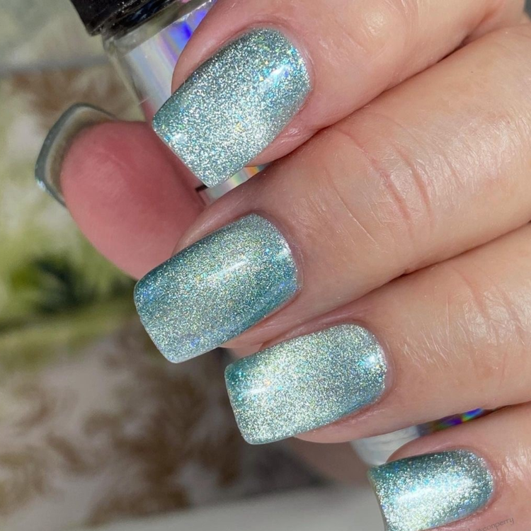 glitter nails