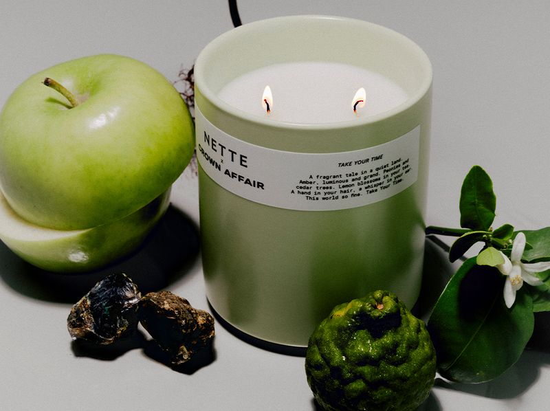 crown affair nette candle