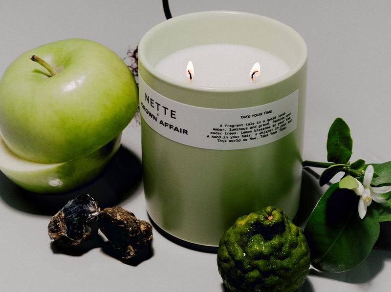 crown affair nette candle