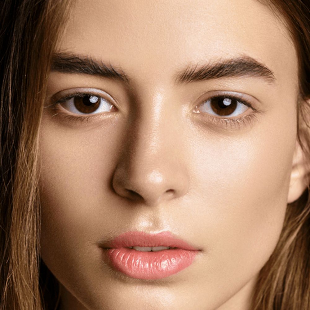 Make your brows look more symmetrical