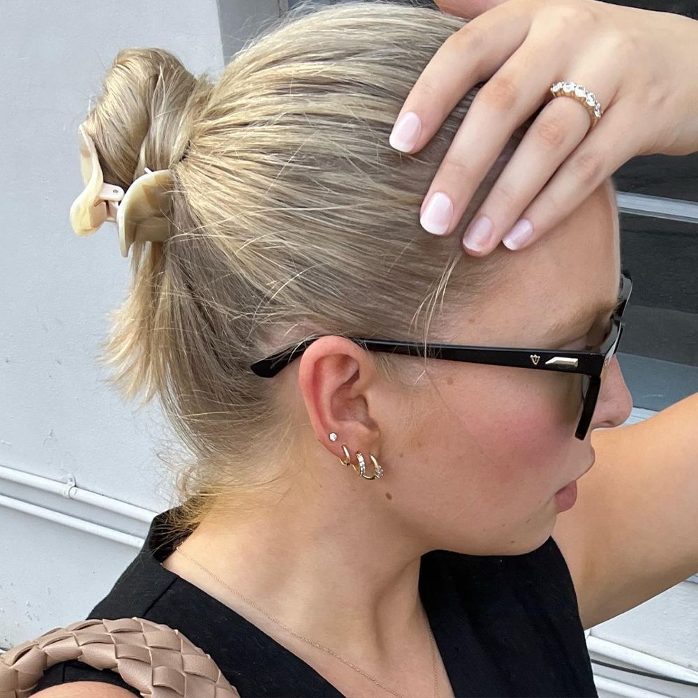Tight Top Knot Claw Clip