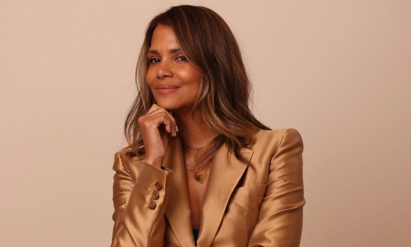 Halle Berry poses in the portrait studio during the Red Sea International Film Festival 2023 on December 06, 2023 in Jeddah, Saudi Arabia.
