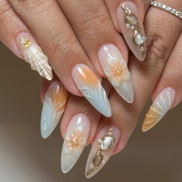 seashell nail art manicure
