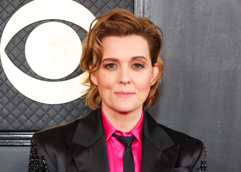 The Viral Amazon Lip Tint Brandi Carlile Wore at the Grammy Awards