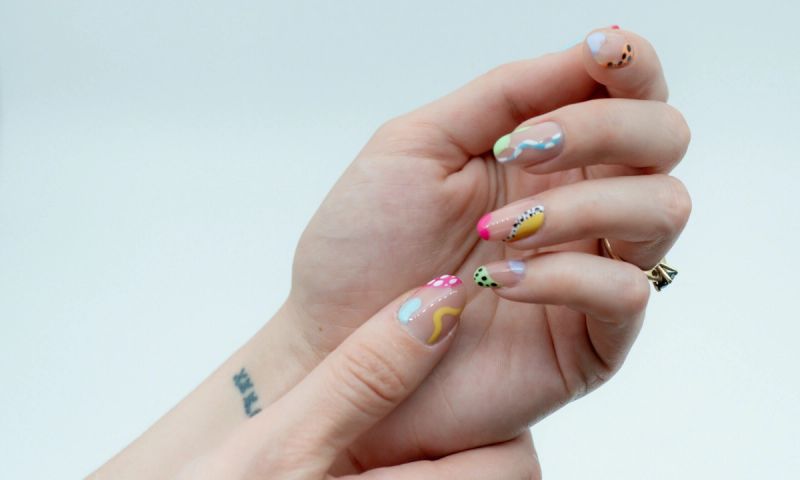 mid-length manicure with nail art