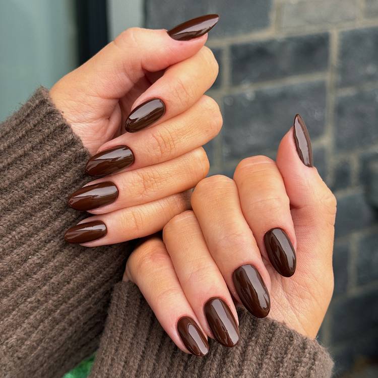 Espresso nails