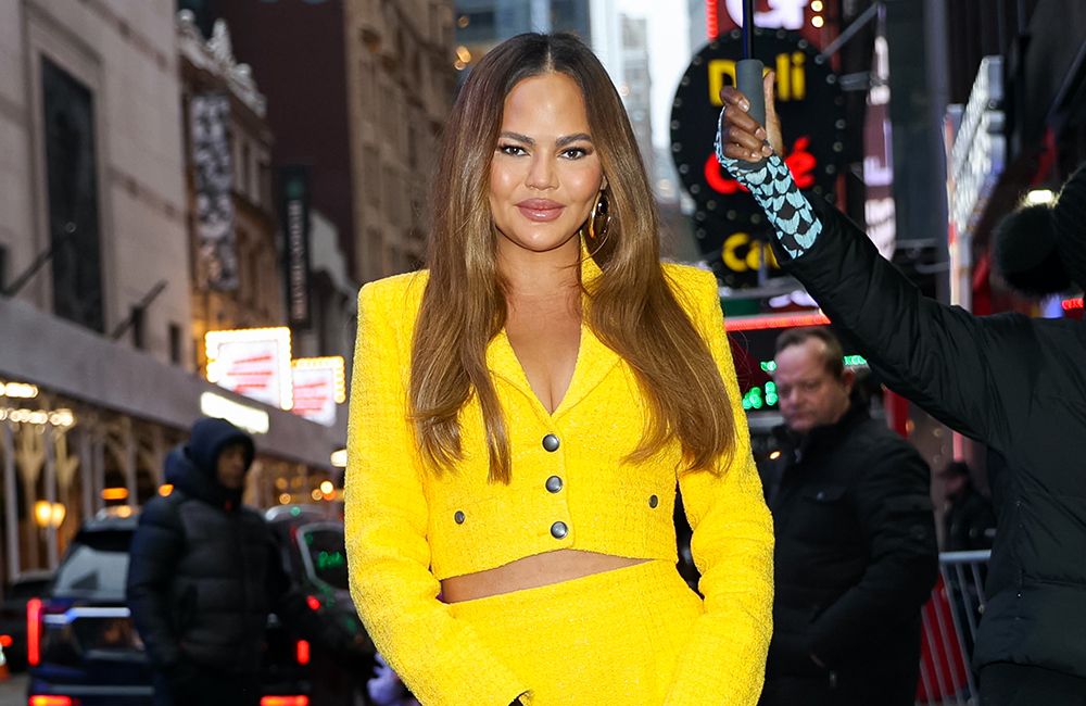 chrissy teigen plastic surgery