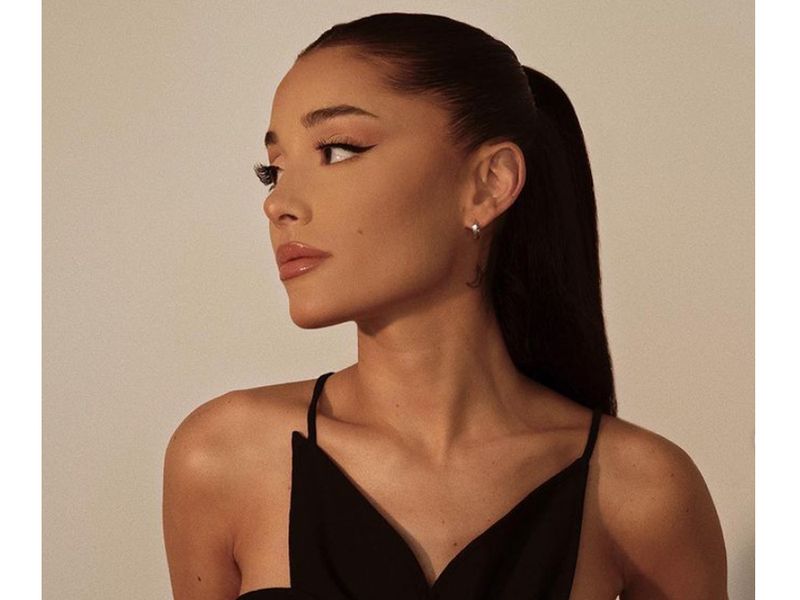 Ariana Grande’s Makeup Artist Swears by This $19 Moisturizer
