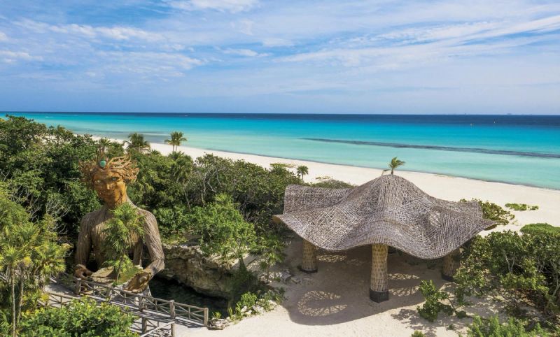 Palmaïa: The House of AïA