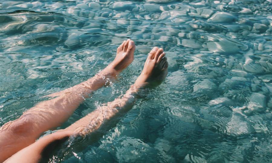 French Pedicure Looks to Kick Off No Shoes Season