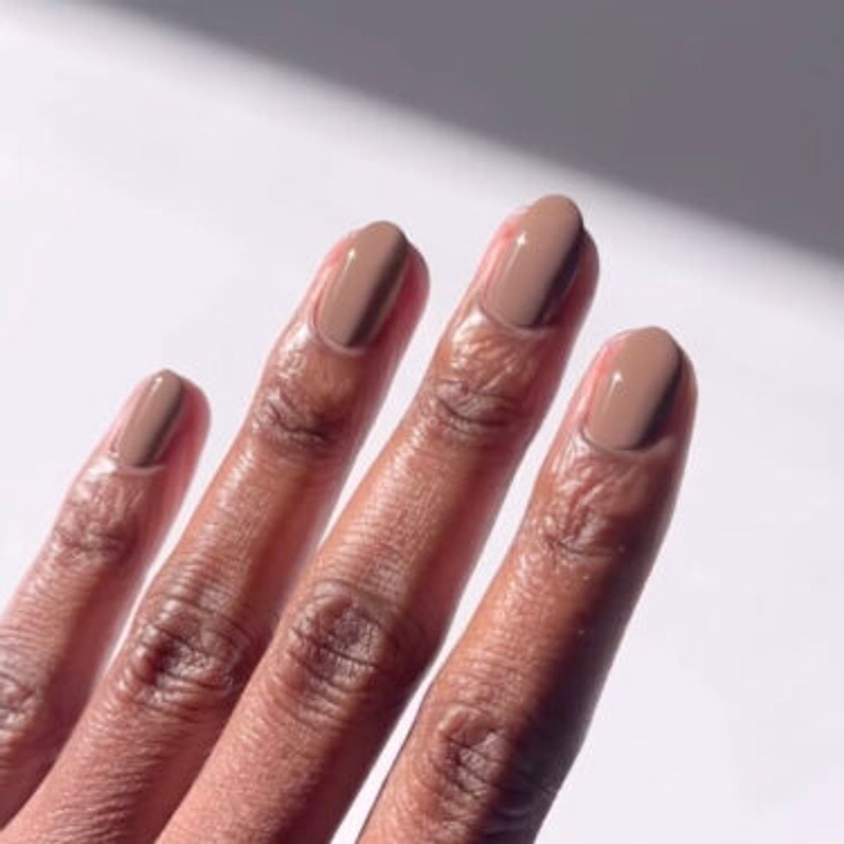 mocha mousse nails 5