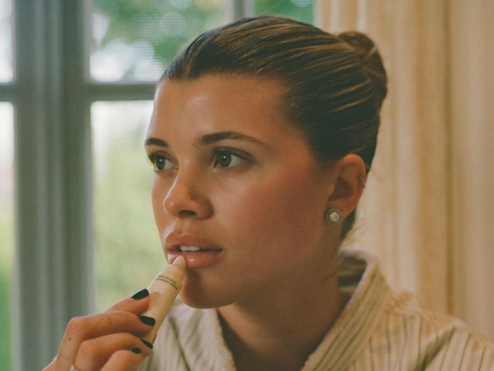 Sofia Richie Grainge Is “Convinced” This Mask Is Behind Her “Luscious” Hair Growth